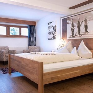 Ekononiczny pokój z łóżkiem king-size
